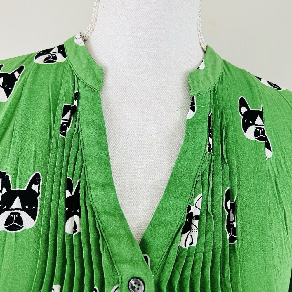 Fun! Anthropologie Maeve Green Boston Terrier Print Pintuck Blouse ~ Size 0